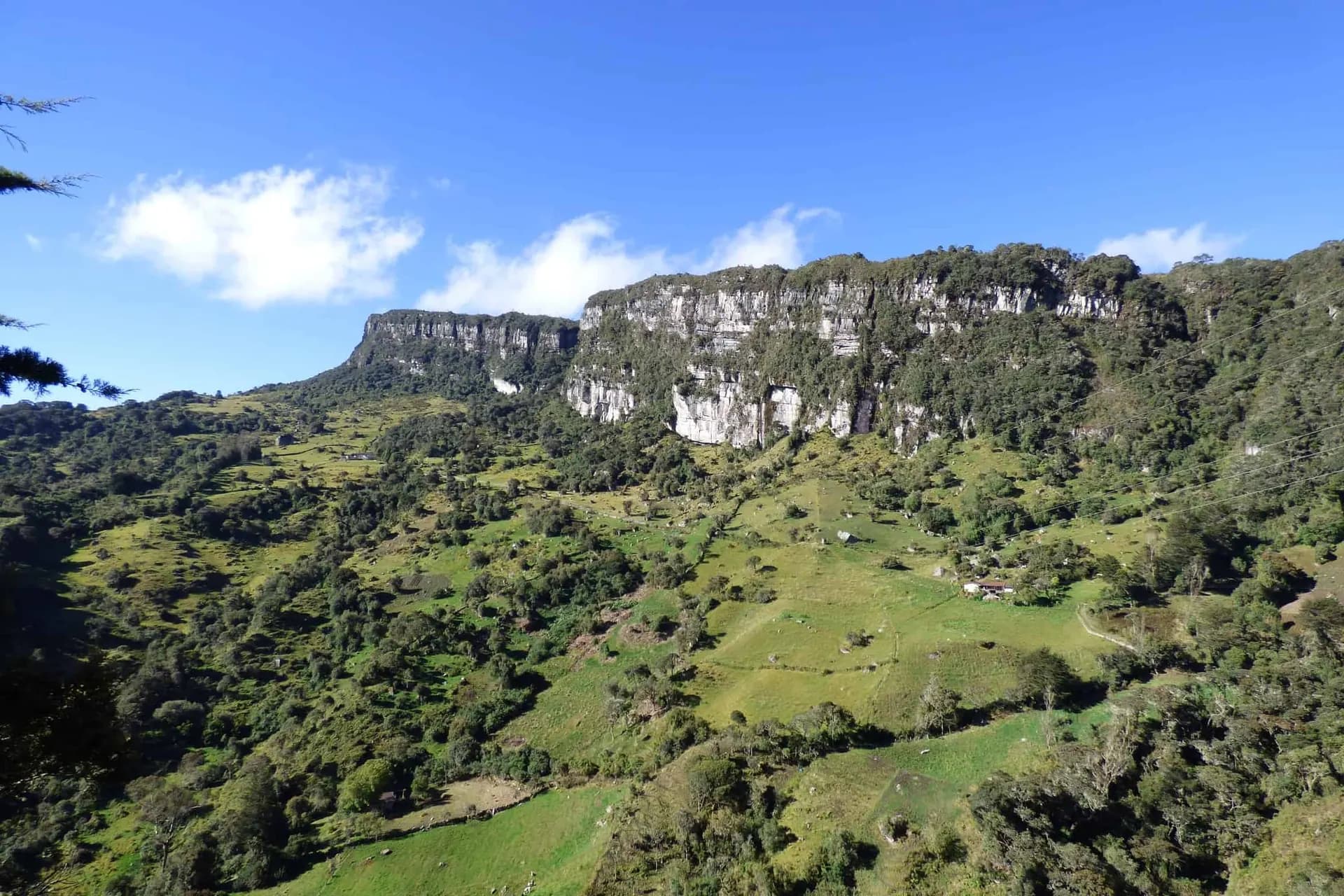 Vista panoramica del paramo de Cruz Verde en Choachi